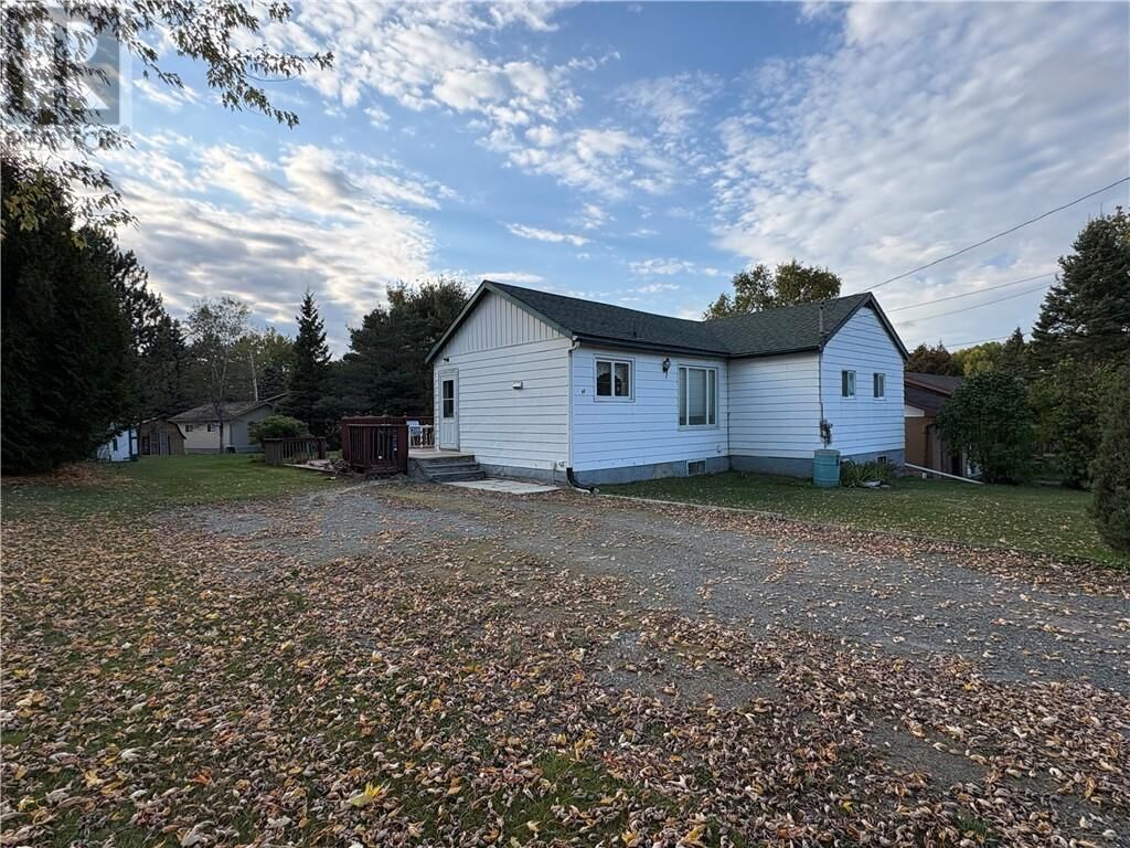 Property Photo:  16 Kathleen Street  ON P0M 2M0 