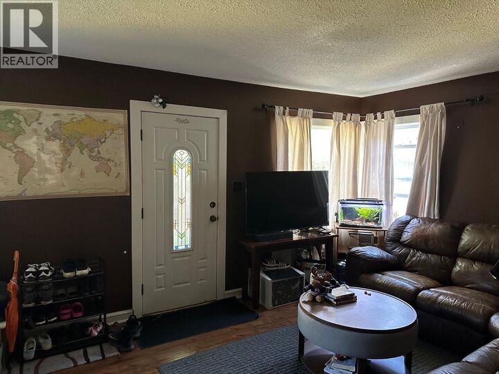 Property Photo:  609 Second Street  BC V1L 2L7 