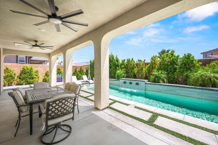 Property Photo: 40166 Vivaldi Court CA 92203