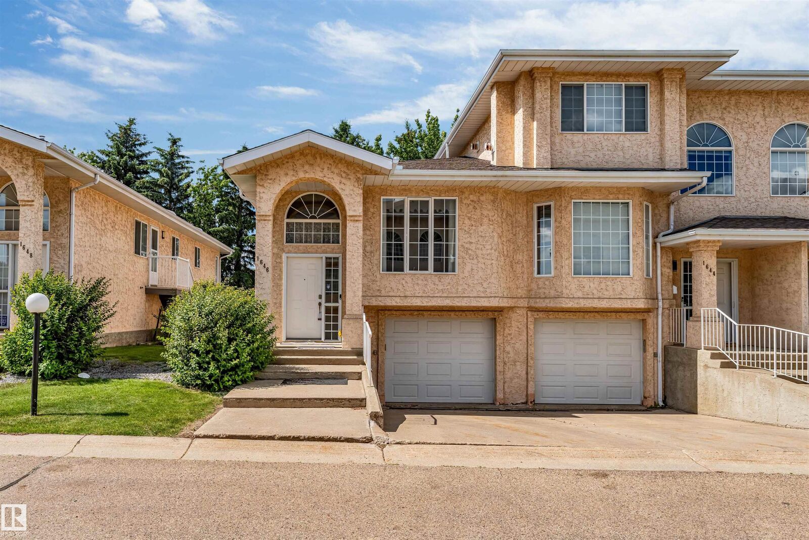 Property Photo:  1646 Jamha Rd NW  AB T6L 6V7 