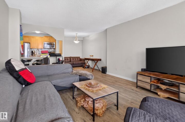 Property Photo:  9835 113 Street NW 1704  AB T5K 1N4 