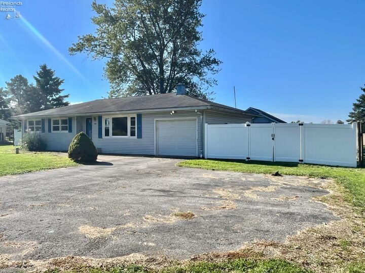 Property Photo:  944 E Township Road 122  OH 44883 