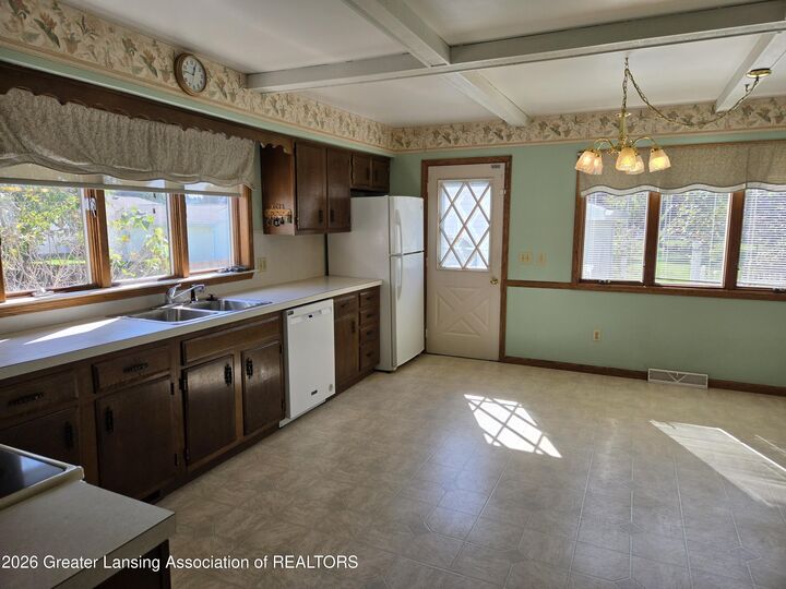 Property Photo: 11041 W Kent Street MI 48835