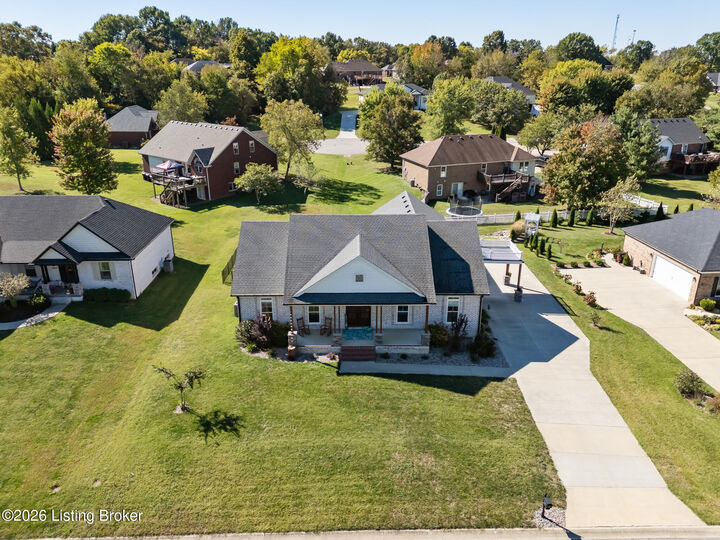 Property Photo:  648 Early Wyne Dr  KY 40071 