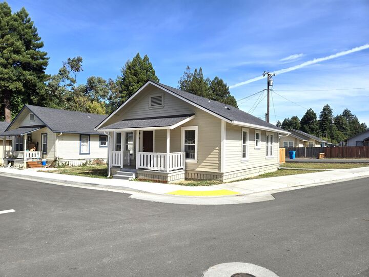Property Photo:  820 8th Street  CA 95565 