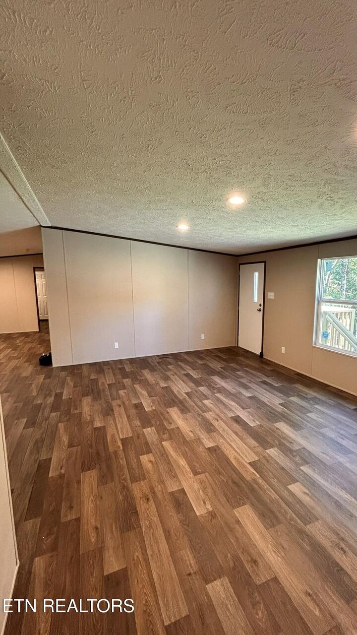 Property Photo:  3792 Strong Rd  TN 37806 