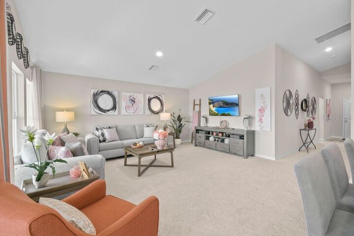 Property Photo: 5945 Slate Rock Drive FL 33811