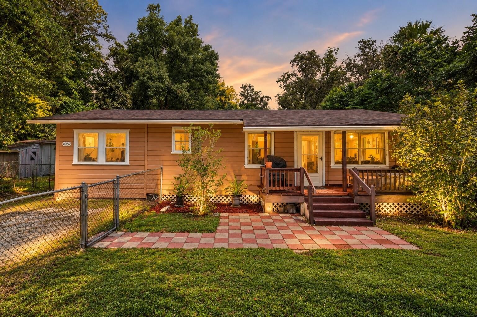 Property Photo:  16486 SW 133rd Avenue  FL 32618 