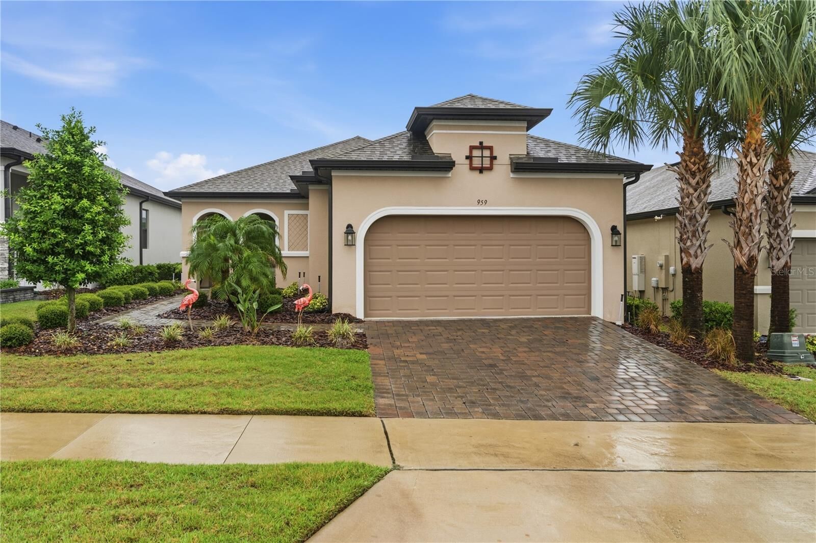 Property Photo:  959 Braewood Drive  FL 34715 