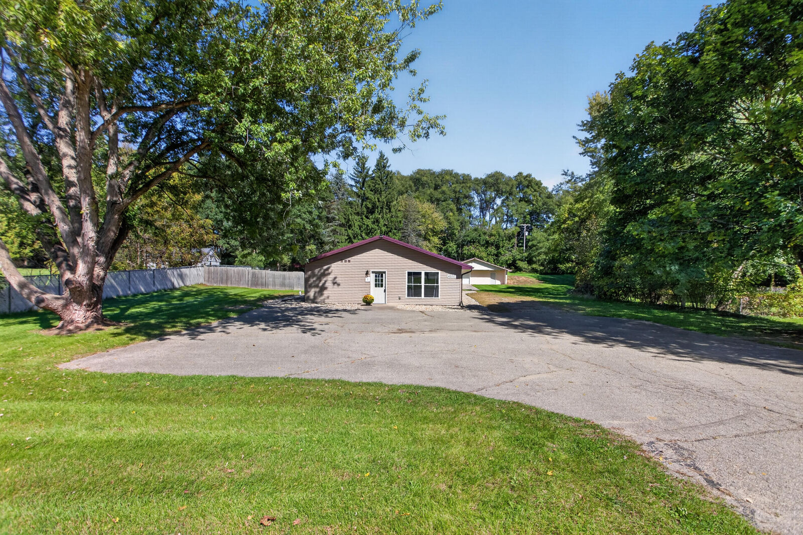 Property Photo: 6200 Brooklyn Road MI 49201