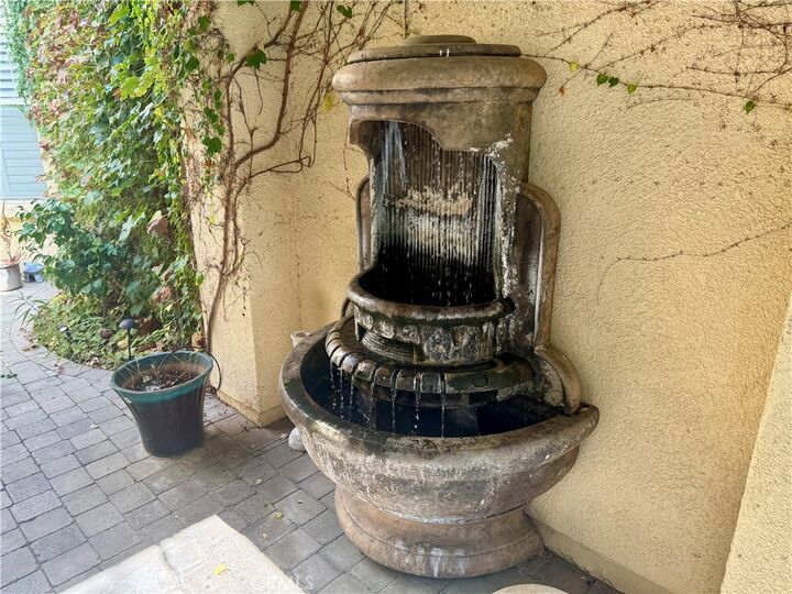Property Photo:  13920 Meadow View Lane  CA 92399 