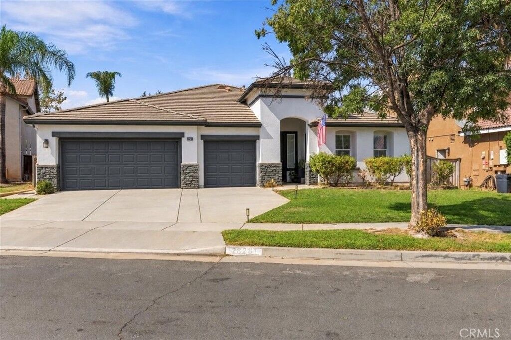 Property Photo:  28281 Daffodil  CA 92563 