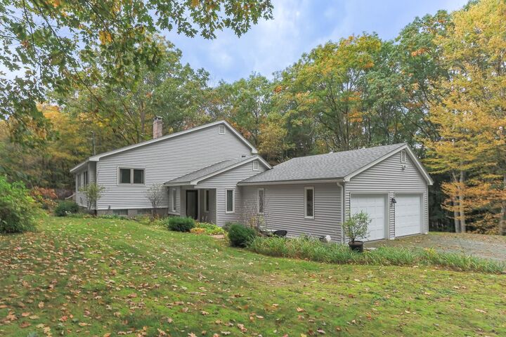Property Photo: 565 Old County Road NH 03871