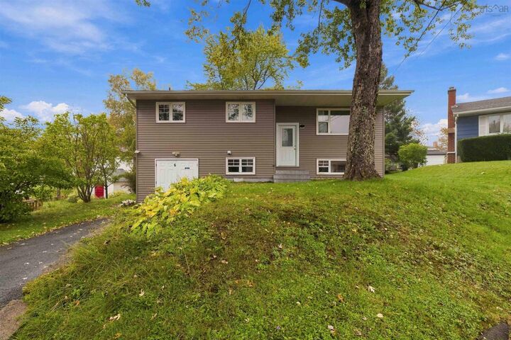 Property Photo:  6 Sandra Crt  NS B2W 3J4 