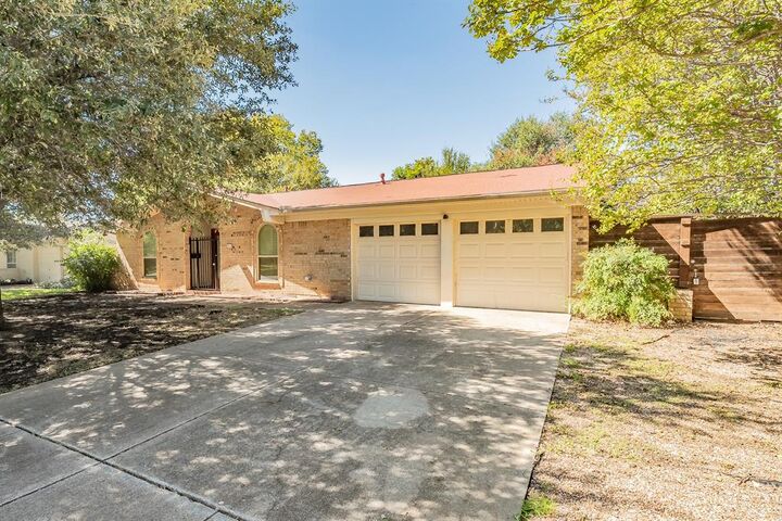 Property Photo:  5216 Wentworth Street  TX 76132 