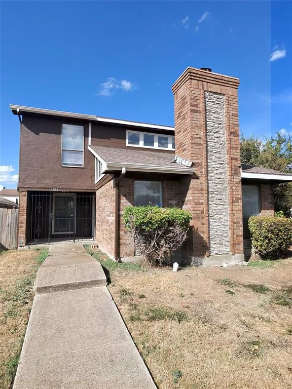 Property Photo:  1123 Hemlock Drive  TX 75115 