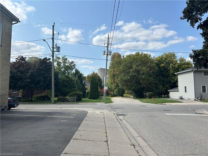 Property Photo:  206-212 Queenston Road 8  ON N3H 3J2 