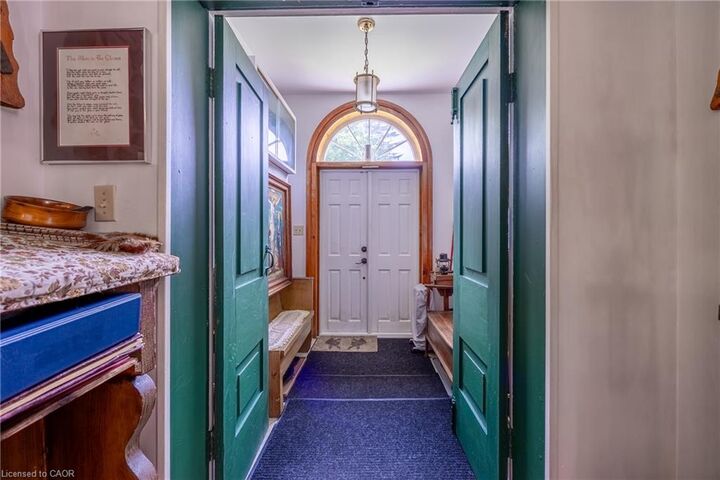 Property Photo:  10 Old Church Road  ON N4B 2W4 