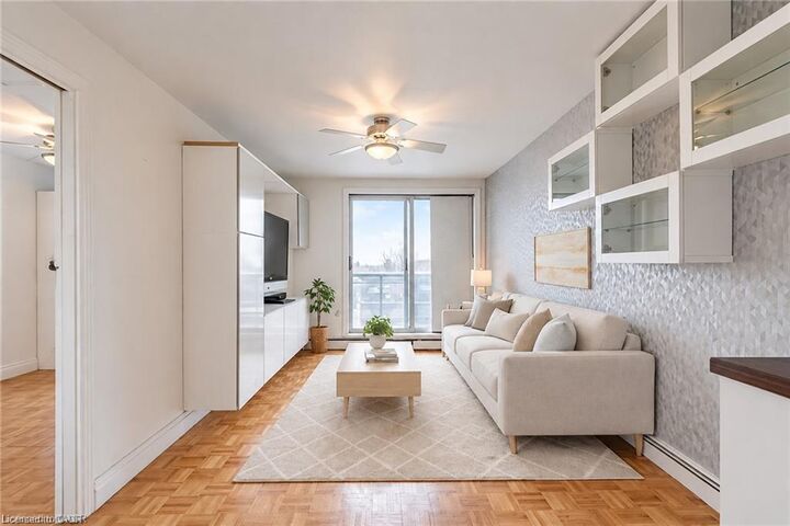 Property Photo: 30 Summit Avenue 607 ON L8V 2R8