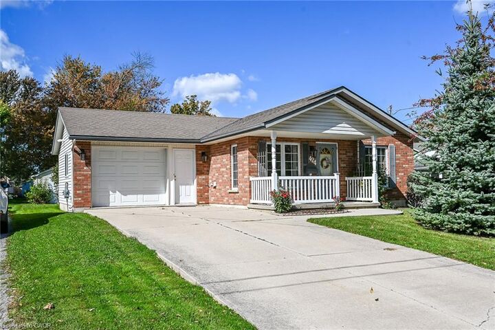 Property Photo:  424 John Street  ON N1A 2R2 