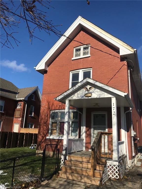 Property Photo:  172 Nelson Street 2  ON N3S 4B3 