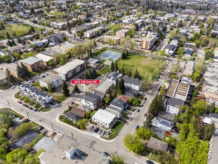 Property Photo:  2520 16B Street SW  AB T2T 4L9 