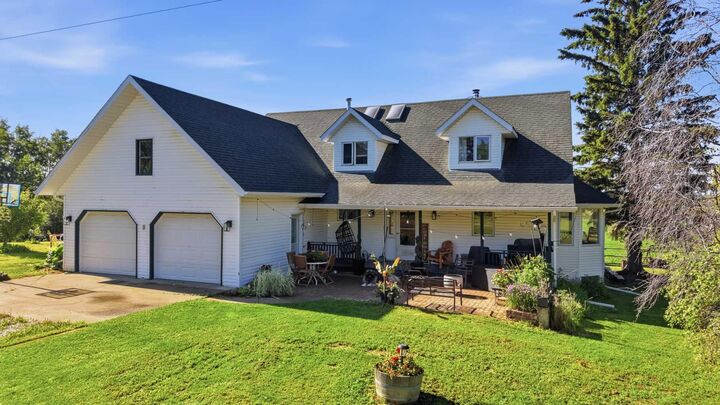 Property Photo:  41416 Range Road 34  AB T0C 2J0 