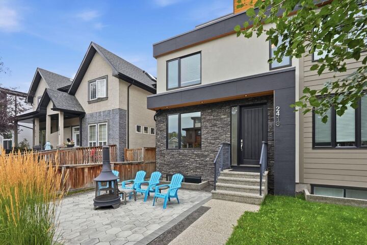 Property Photo:  2418 24A Street SW  AB T3E 1W1 