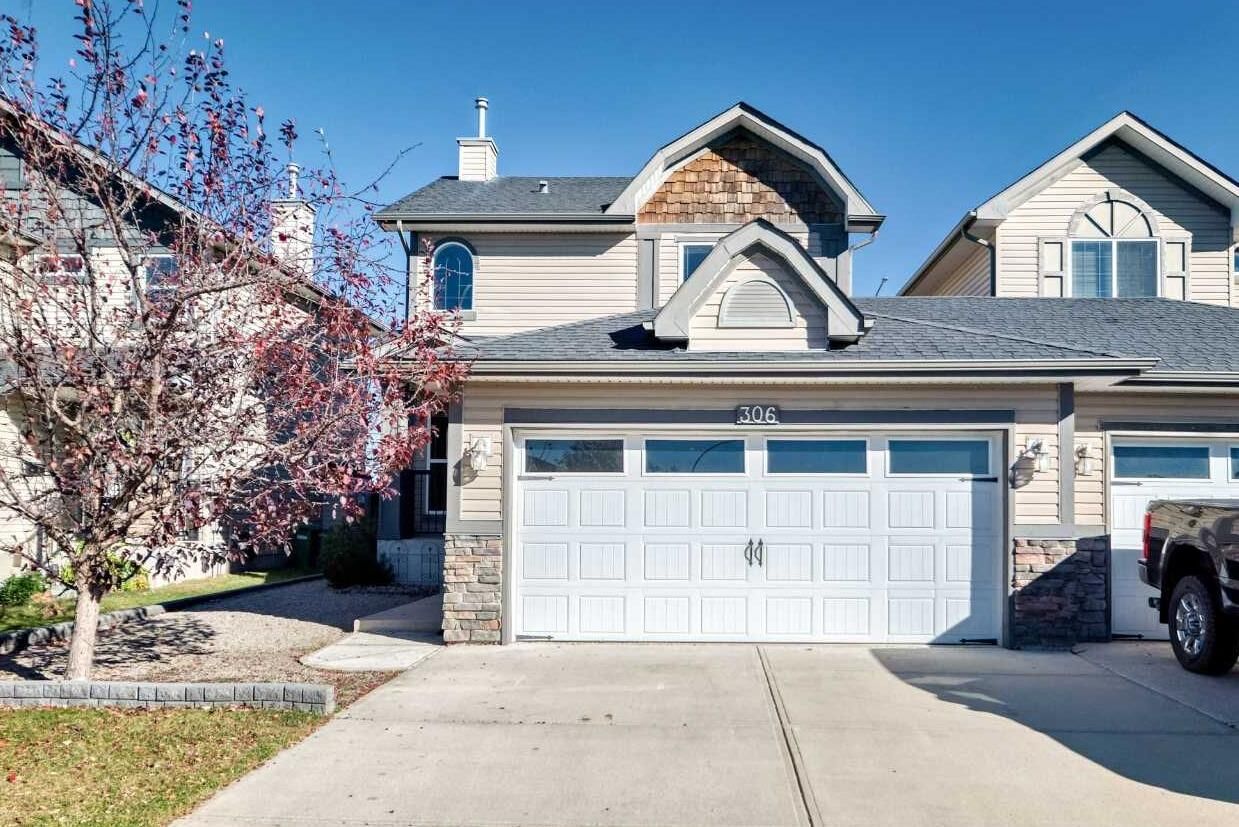 Property Photo: 306 Ranch Ridge Court AB T1P 0A6