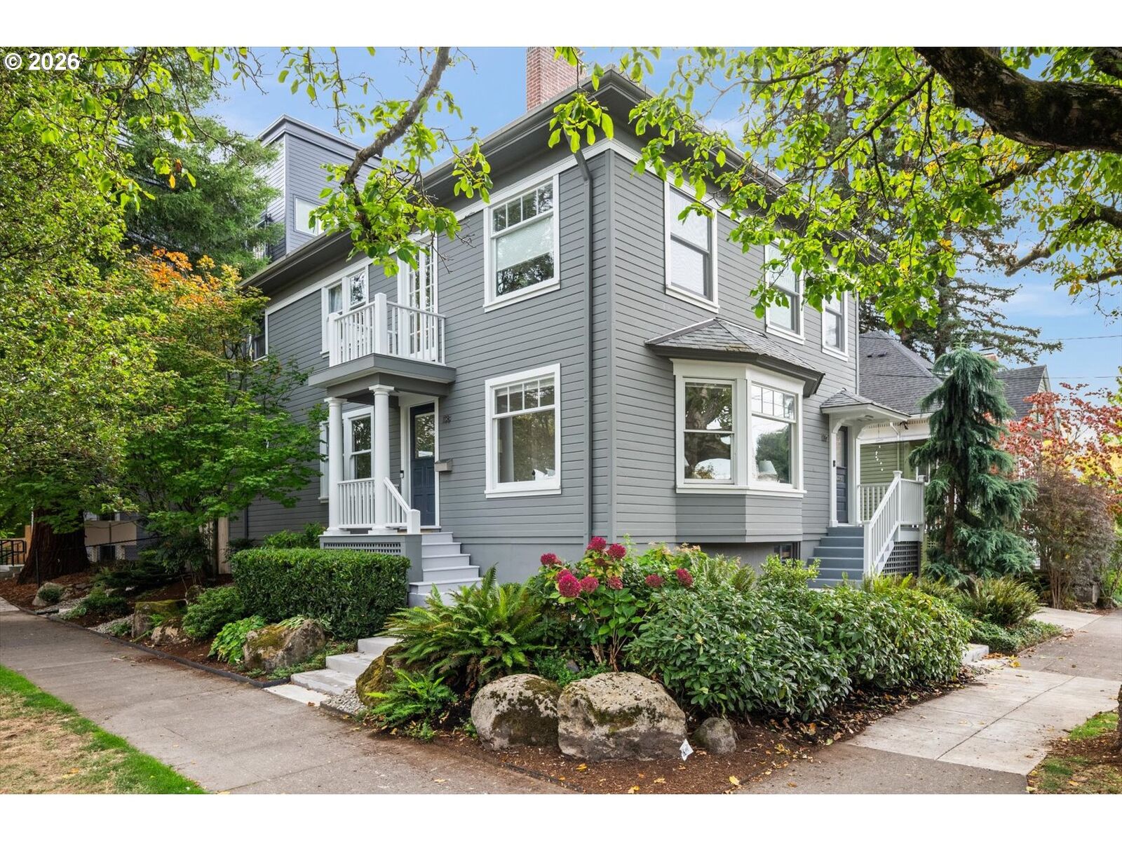 Property Photo: 138 NE 18th Ave OR 97232