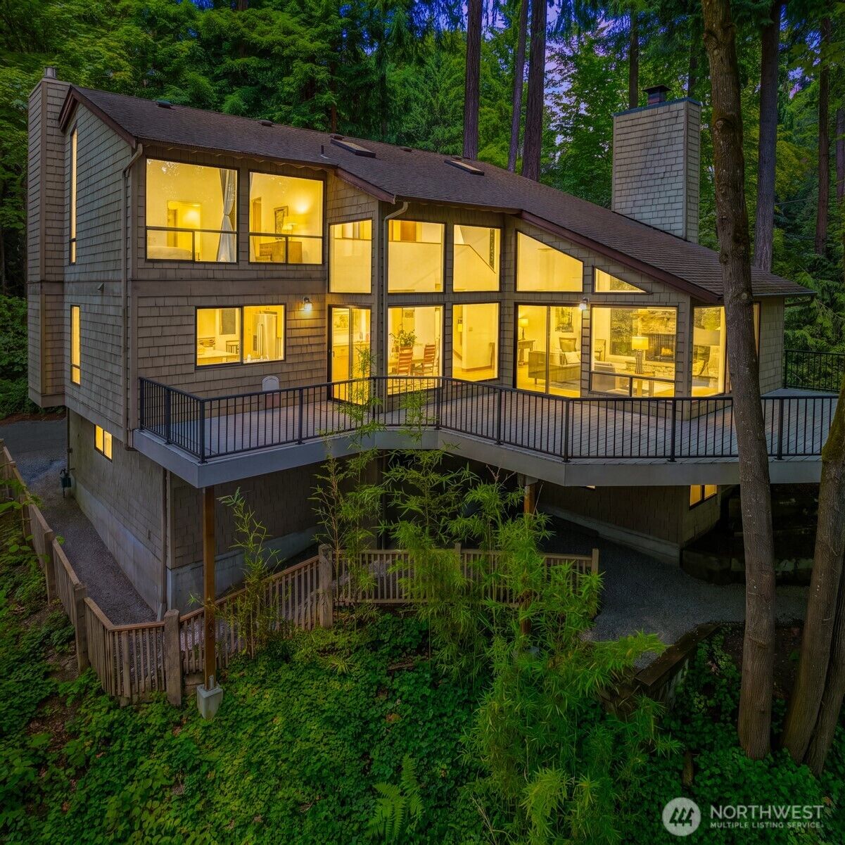 Property Photo: 4336 E Mercer Way WA 98040