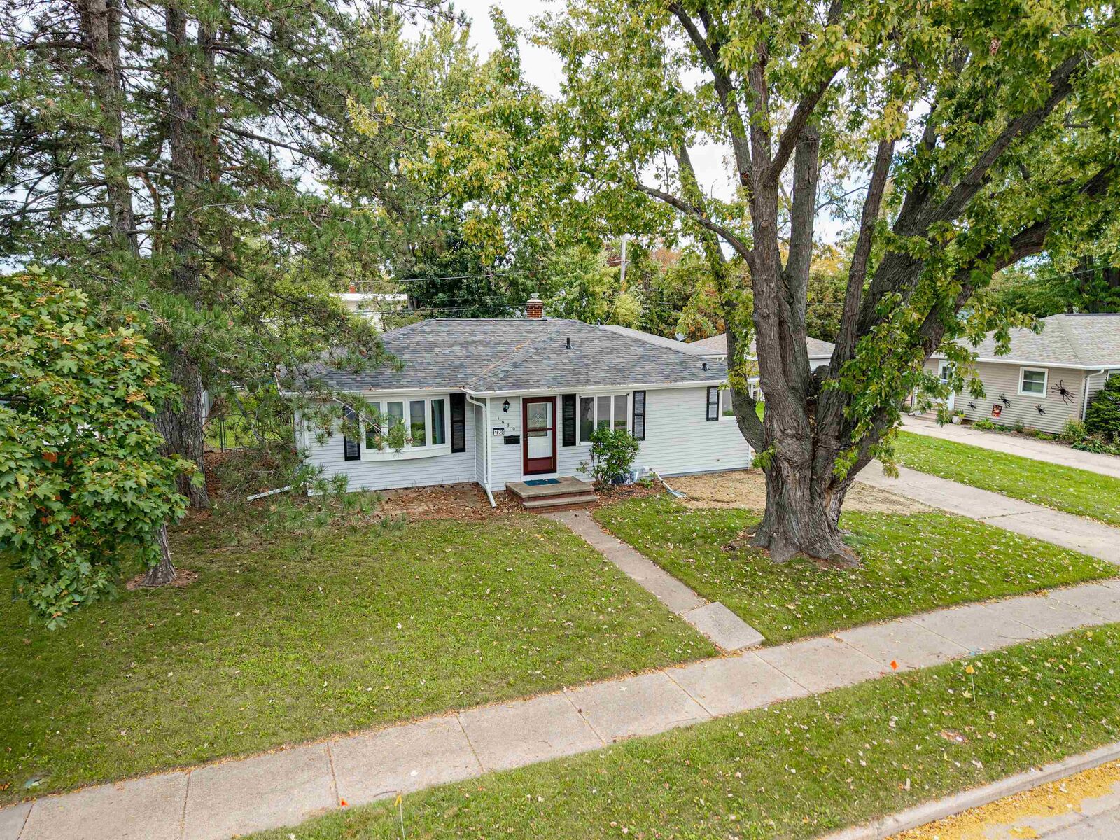 Property Photo:  1630 E Glendale Avenue  WI 54911 