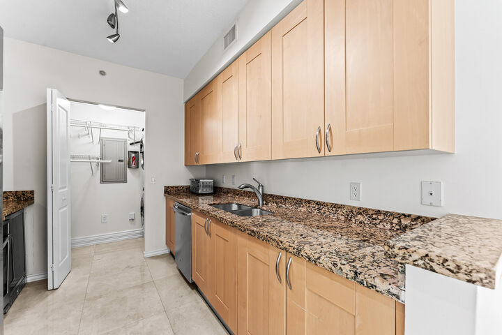 Property Photo:  350 SE 2nd Street 2480  FL 33301 