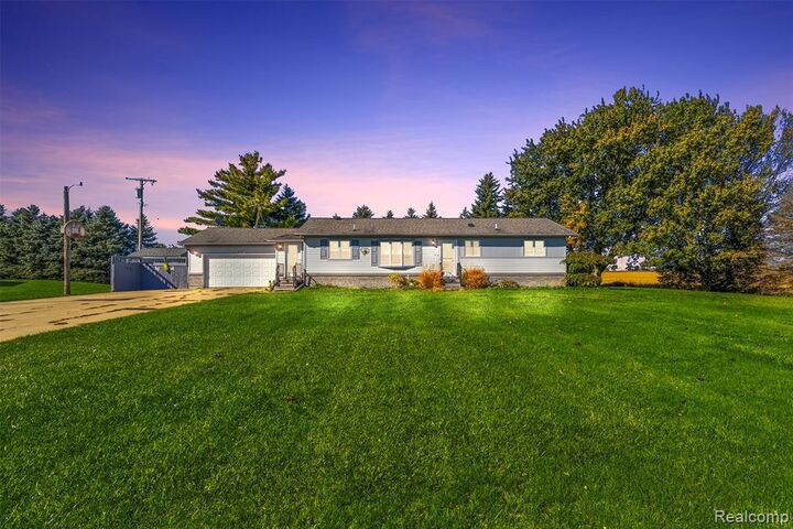 Property Photo: 2227 N Graf Road MI 48723