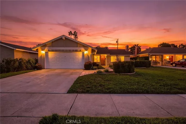 Property Photo: 6211 Mar Vista Dr CA 92647