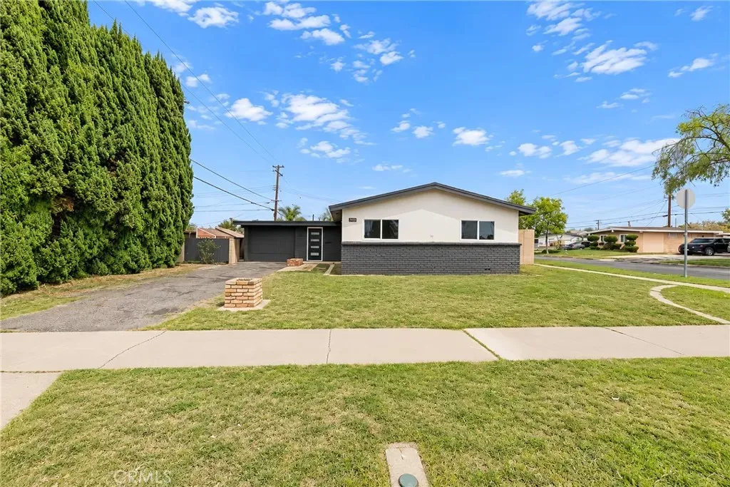 Property Photo: 7437 El Verano CA 90620