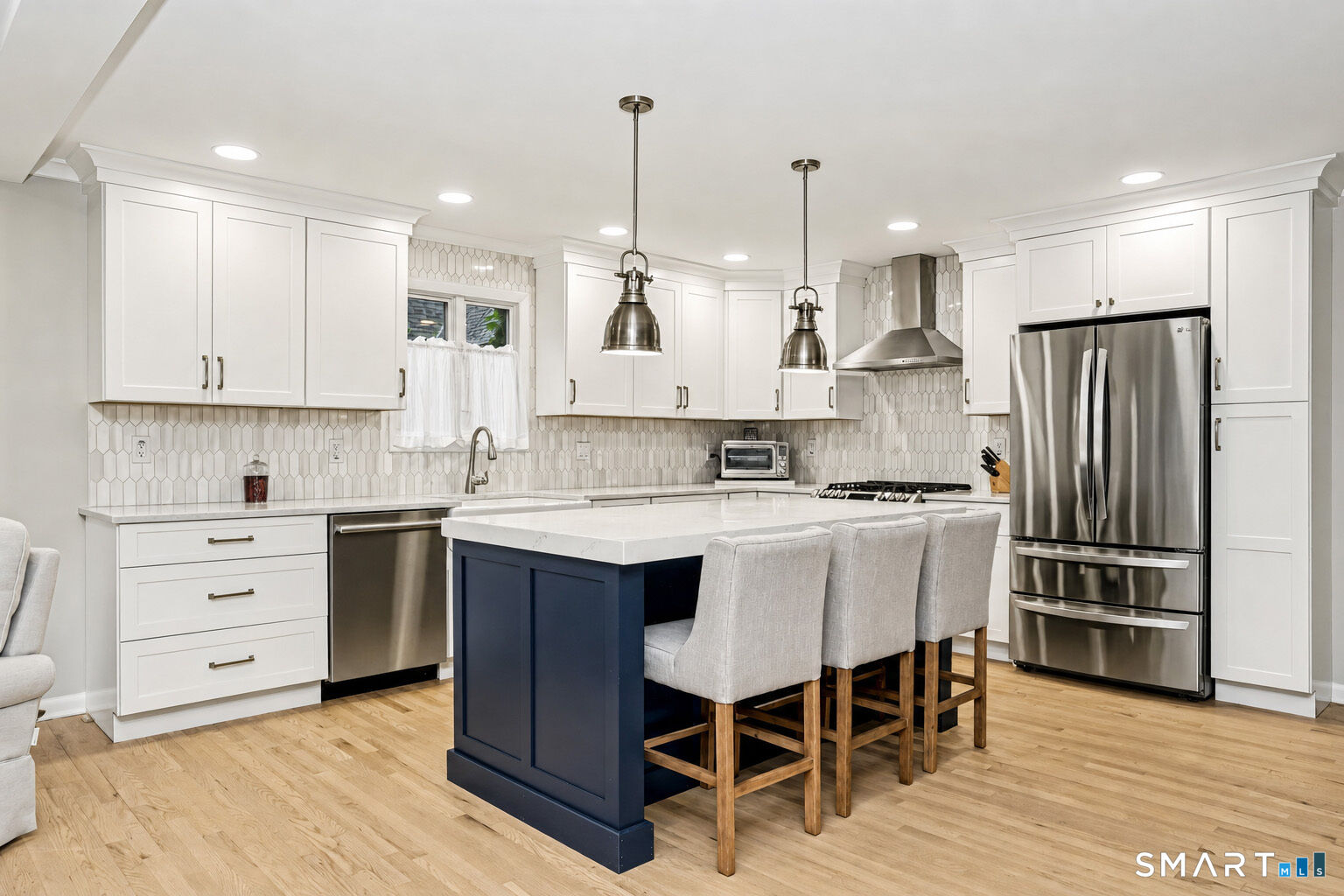 Property Photo: 25 Westview Place CT 06878