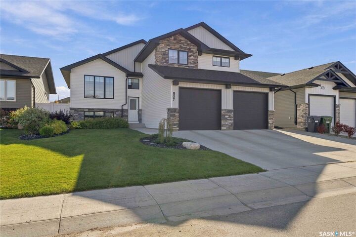 Property Photo:  507 Cabrera Way  SK S0K 4S1 
