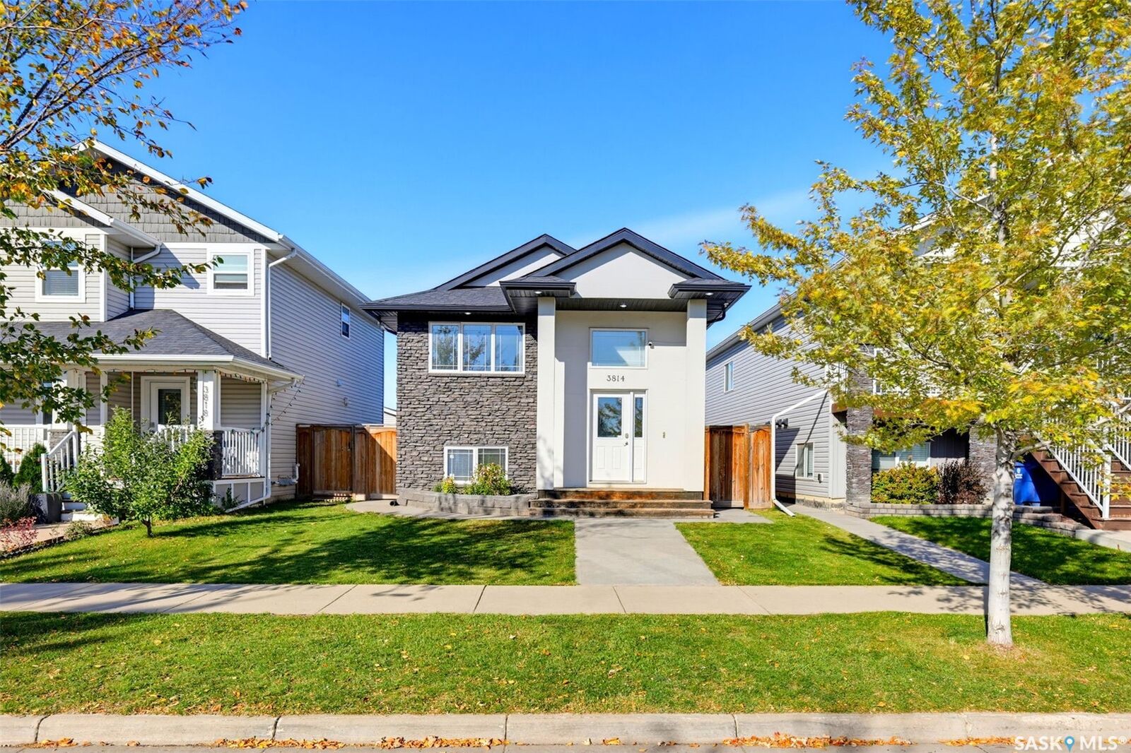 Photo de la propriété:  3814 33rd Street W  SK S7R 0M1 