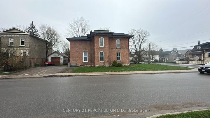 Property Photo:  23 Glenelg Street W  ON K9V 2T9 