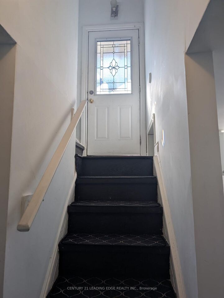 Property Photo: 312 Eulalie Avenue ON L1H 2B7