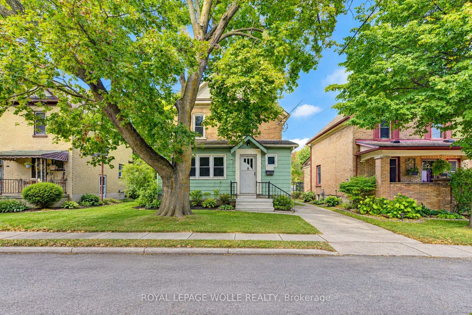 Property Photo: 4 James Street ON N3B 1L5