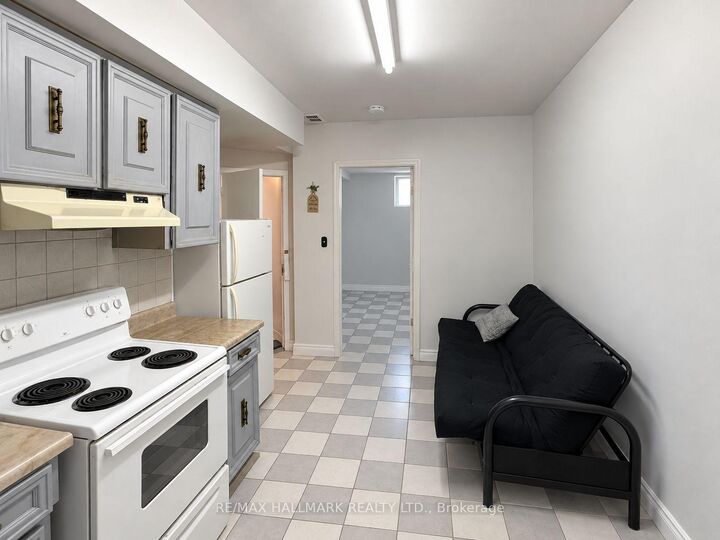 Property Photo:  66 Simpson Avenue  ON M8Z 1E3 