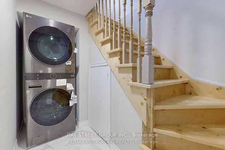 Property Photo: 79 Ascolda Boulevard Basement Unit1 ON M1J 2N9