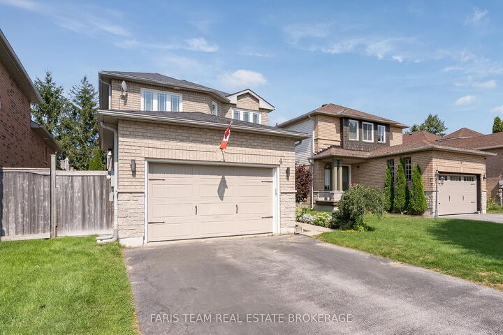 Property Photo:  4 Bluegrass Drive  ON L4N 9N6 