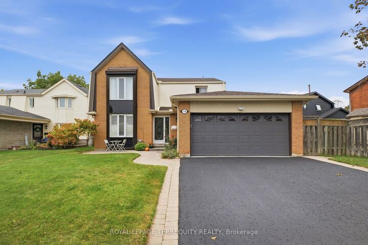Property Photo:  1794 Meadowview Avenue  ON L1V 3G8 