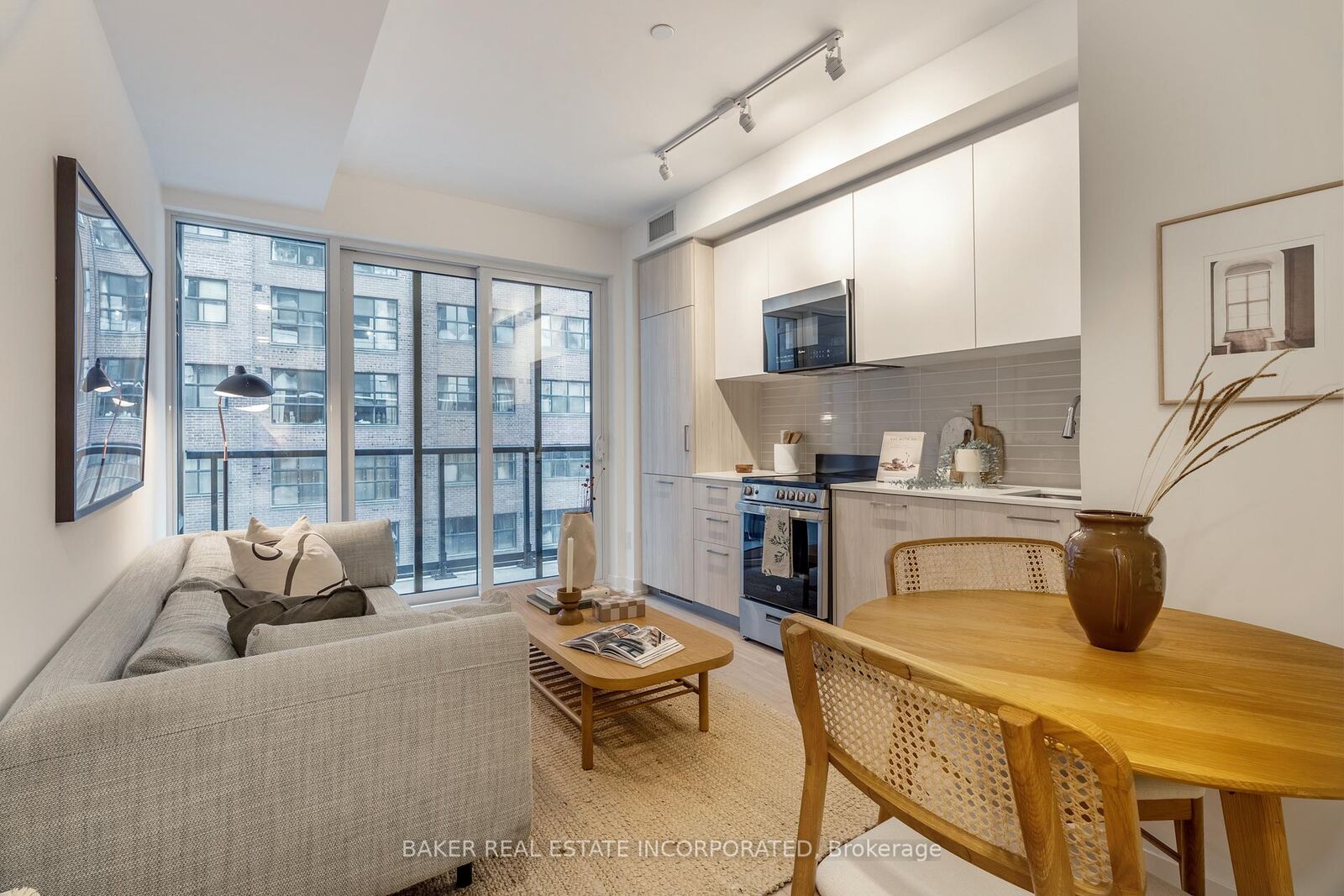 Property Photo:  65 Mutual Street 412  ON M5B 0E5 
