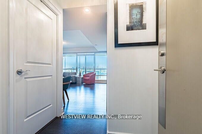 Property Photo: 16 Brookers Lane 405 ON M8V 0A5