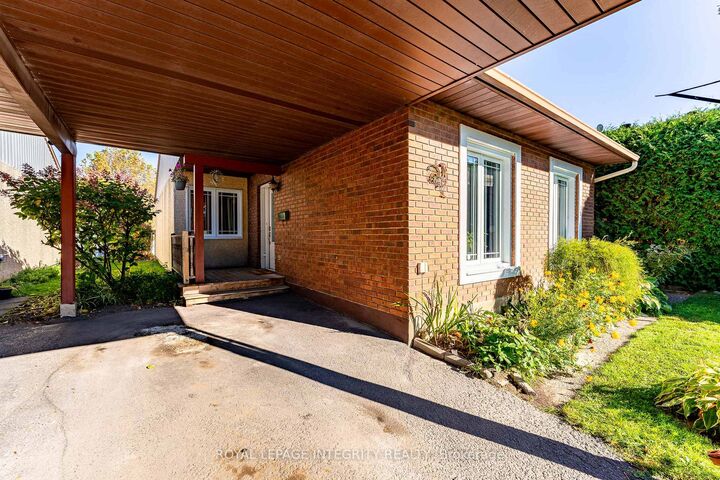 Property Photo:  269 Elderberry Terrace  ON K1E 1Z2 