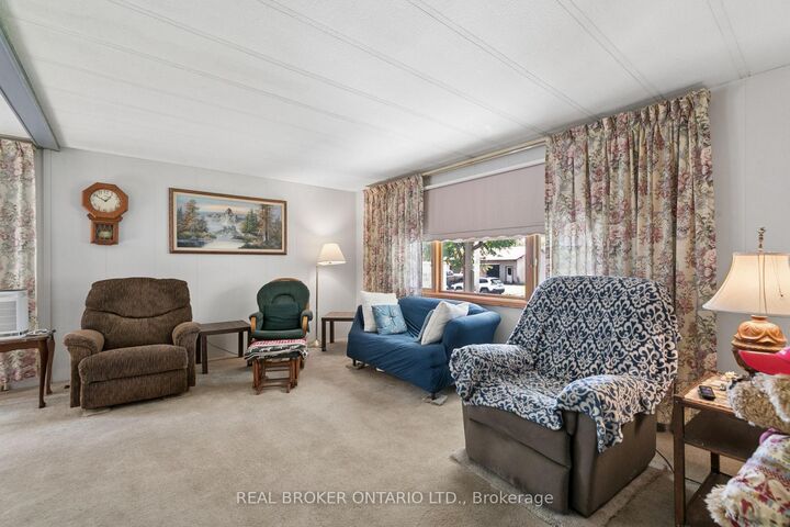 Property Photo:  195 John Street S  ON N0G 1Z0 